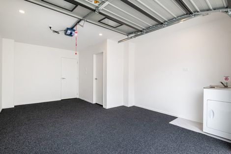 Photo of property in 94 Godley Road, Green Bay, Auckland, 0604
