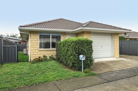Photo of property in 17c Meeanee Road, Taradale, Napier, 4112