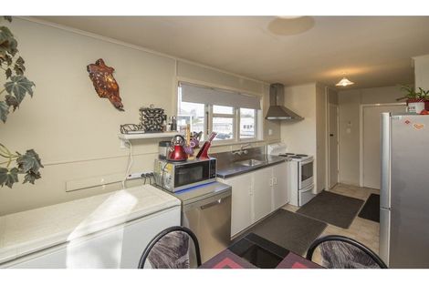 Photo of property in 121 Springs Road, Hornby, Christchurch, 8042