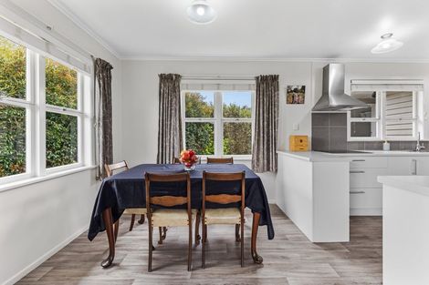 Photo of property in 19 Kelkirk Street, Kelston, Auckland, 0602