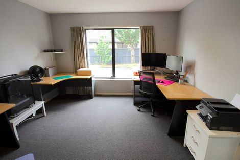 Photo of property in 2 Little Oaks Drive, Yaldhurst, Christchurch, 8042