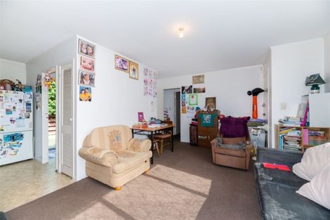 Photo of property in 159 Te Atatu Road, Te Atatu South, Auckland, 0610