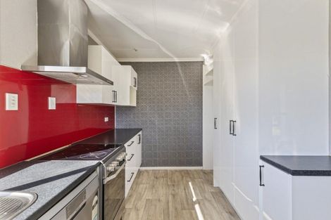 Photo of property in 9 Tawa Street, Inglewood, 4330