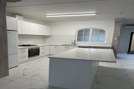 Photo of property in 1/25a Lake Road, Devonport, Auckland, 0624