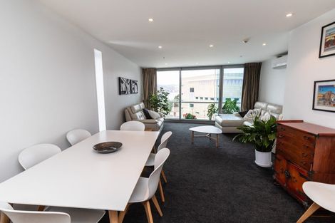 Photo of property in Portal Apartments, 5d/42 Cable Street, Te Aro, Wellington, 6011