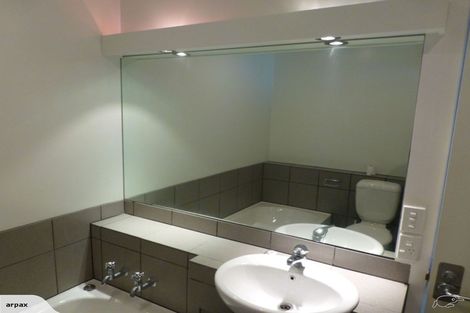 Photo of property in Pirie Street Townhouses, 28/35u Pirie Street, Mount Victoria, Wellington, 6011