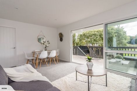 Photo of property in 4b Rheingold Place, Huapai, Kumeu, 0810