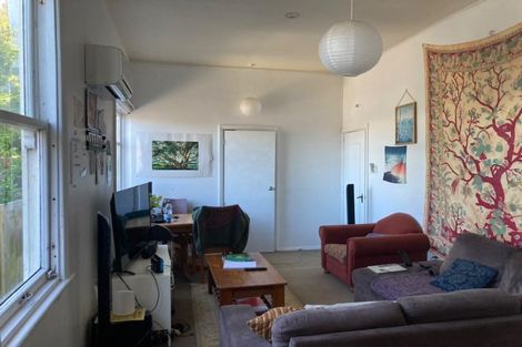 Photo of property in 122 Wallace Street, Mount Cook, Wellington, 6021