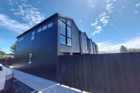 Photo of property in 2/26 Grassmere Street, Papanui, Christchurch, 8052
