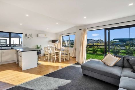 Photo of property in 32 Clement Avenue, Rolleston, 7615