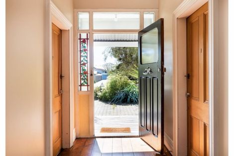 Photo of property in 30 Somerset Crescent, Spreydon, Christchurch, 8024