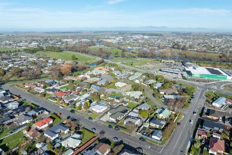 Photo of property in 21 Cridland Street West, Kaiapoi, 7630