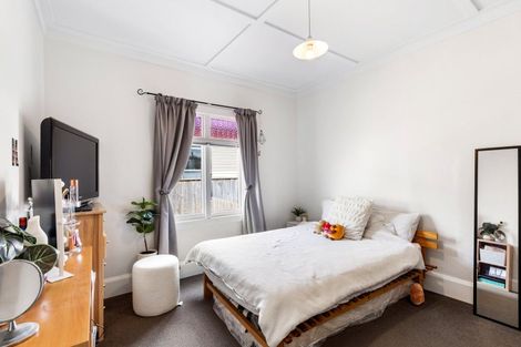 Photo of property in 10 Creagh Street, Te Awa, Napier, 4110