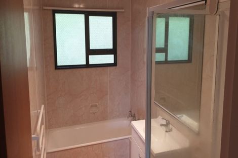 Photo of property in 20 Rice Crescent, Newlands, Wellington, 6037