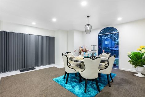 Photo of property in 10 San Pablo Way, Henderson, Auckland, 0612