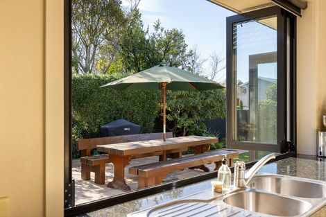 Photo of property in 252 Waimairi Road, Ilam, Christchurch, 8041