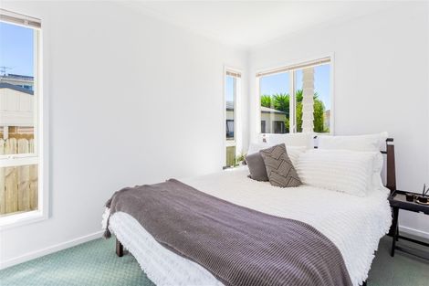 Photo of property in 418a Old Te Atatu Road, Te Atatu Peninsula, Auckland, 0610