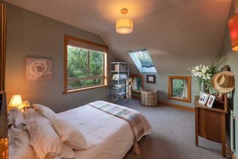 Photo of property in 8 Drake Place, Lake Hawea, Wanaka, 9382