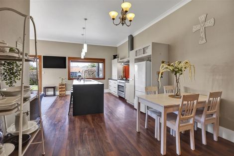 Photo of property in 28 Puriri Street, Hawera, 4610