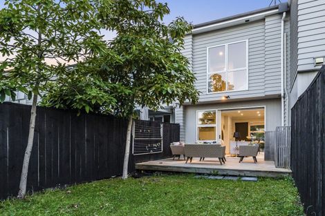 Photo of property in 6 Touhou Road, Hobsonville, Auckland, 0616