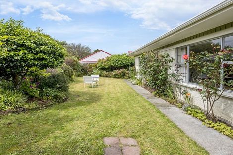 Photo of property in 14 Richmond Avenue, Waikanae, 5036