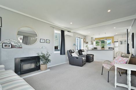 Photo of property in 12 O'connell Place, Havelock North, 4130