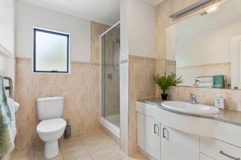 Photo of property in 36 Gold Street, Albany Heights, Auckland, 0632