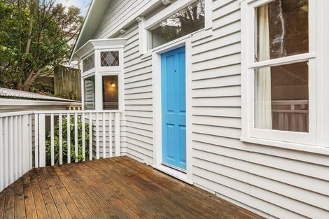 Photo of property in 12 Darlington Terrace, Miramar, Wellington, 6022