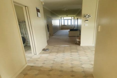 Photo of property in 43 Newbury Line, Newbury, Palmerston North, 4478