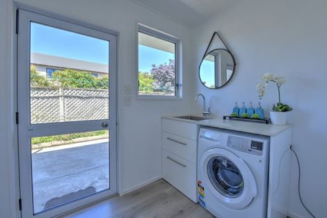 Photo of property in 61 Ruia Street, Gore, 9710