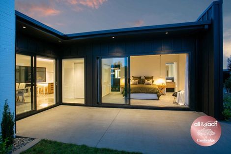 Photo of property in 1/45 Saint Kilda Road, Cambridge, 3434