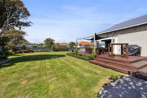 Photo of property in 28 Puriri Street, Hawera, 4610