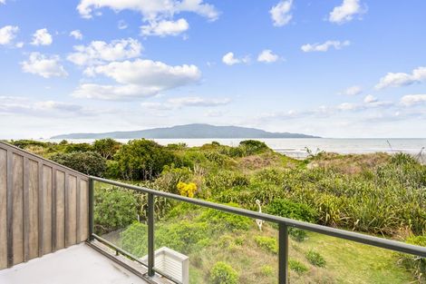 Photo of property in 5 Nuhaka Place, Paraparaumu Beach, Paraparaumu, 5032