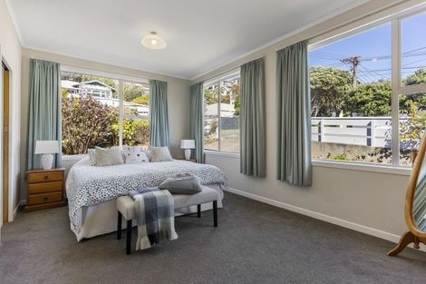 Photo of property in 16 Tamar Street, Island Bay, Wellington, 6023