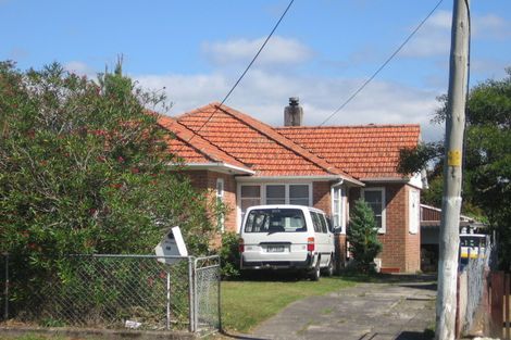Photo of property in 48 Delta Avenue, New Lynn, Auckland, 0600