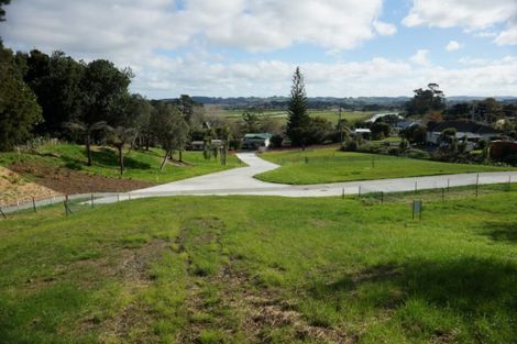 Photo of property in 2 St Julia Court, Helensville, 0800