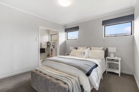 Photo of property in 15 Quebec Road, Milford, Auckland, 0620