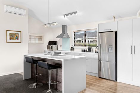 Photo of property in 4 Daniels Terrace, Wanaka, 9305