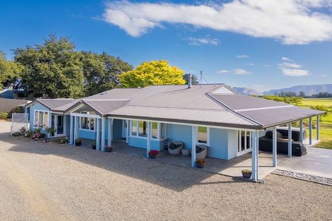 Photo of property in 302 Timaru Road, Waimate, 7978