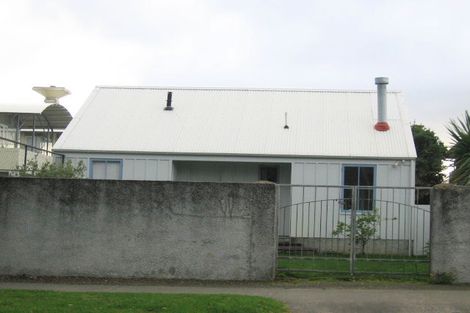 Photo of property in 27 Manly Street, Paraparaumu Beach, Paraparaumu, 5032