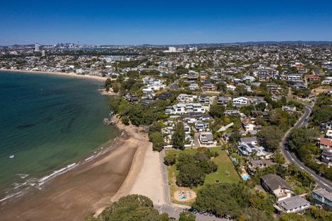 Photo of property in 1/9 The Esplanade, Castor Bay, Auckland, 0620