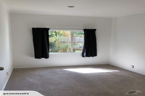 Photo of property in 50a Megan Avenue, Pakuranga Heights, Auckland, 2010