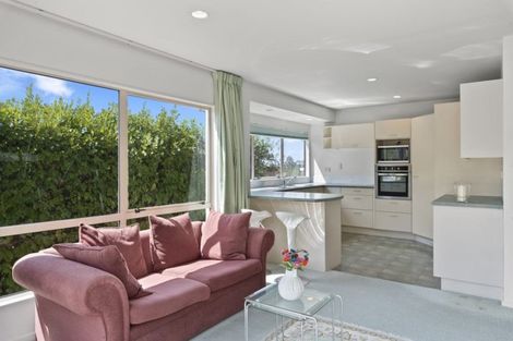 Photo of property in 17 Bevyn Street, Castor Bay, Auckland, 0620