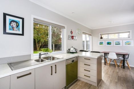 Photo of property in 22 Sandspit Road, Waiuku, 2123