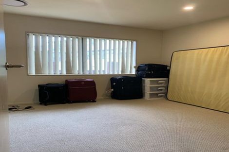 Photo of property in 3 Stroud Place, Henderson, Auckland, 0612