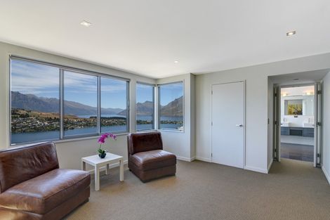 Photo of property in 10b Olivers Place, Queenstown, 9300