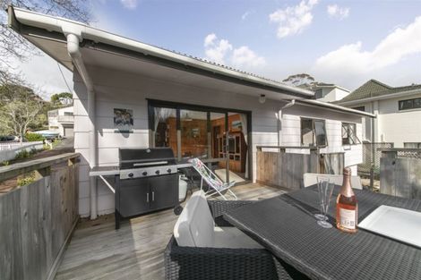 Photo of property in 1/8 Fitzwilliam Drive, Torbay, Auckland, 0630
