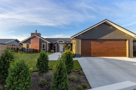 Photo of property in 25 Phoenix Palms Grove, Levin, 5510