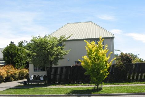 Photo of property in 4/61 Champion Street, Edgeware, Christchurch, 8013