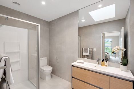 Photo of property in 30 Owen Chapman Drive, Red Beach, 0932